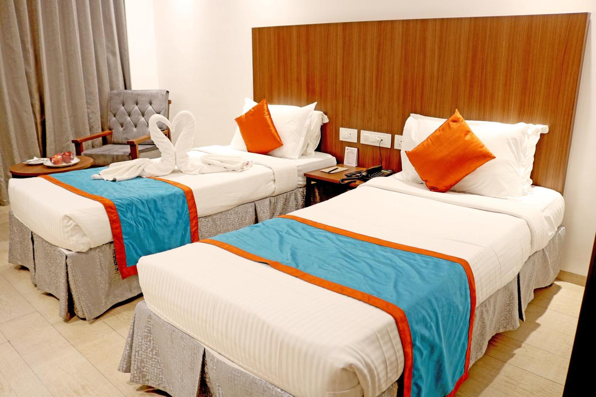 מלון Ramee Guestline טירופאטי מראה חיצוני תמונה